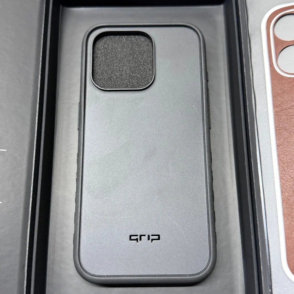 dbrand Grip Case iPhone 15 Pro MagSafe Matte Black Brown Leather New Open Box